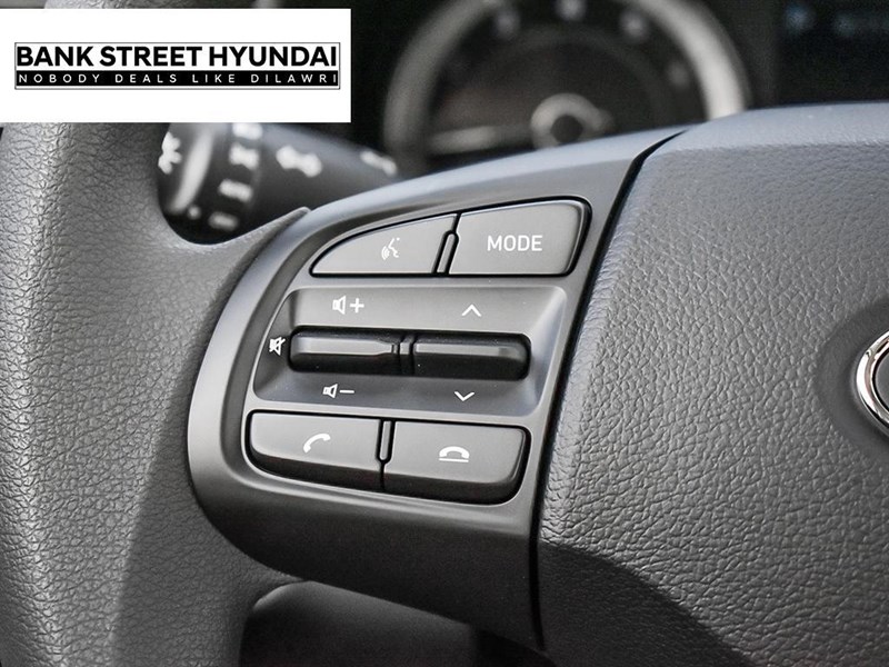 2025 Hyundai Venue Essential IVT