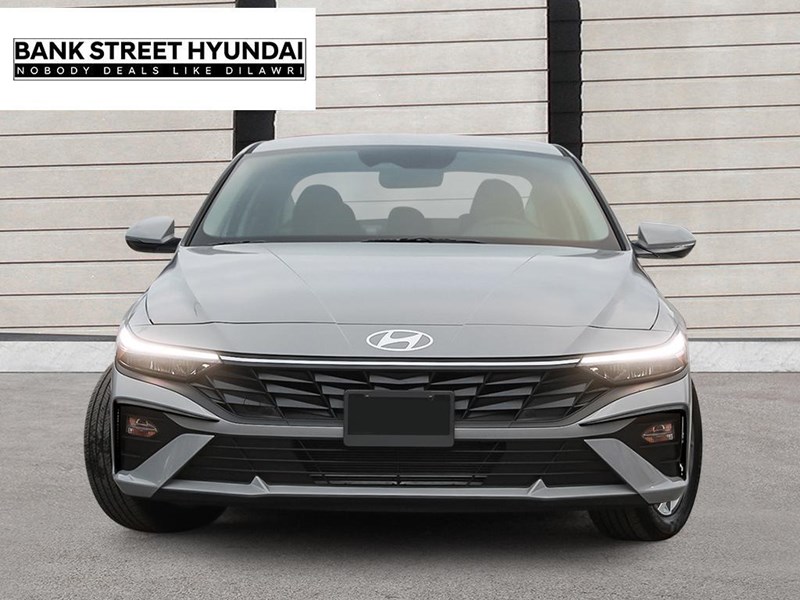 2025 Hyundai Elantra HEV Luxury DCT