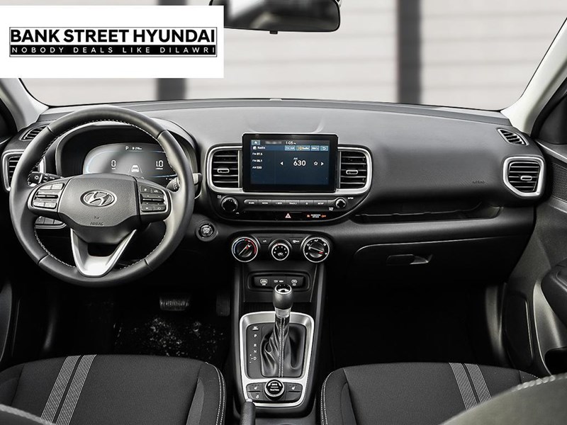 2025 Hyundai Venue Essential IVT w/Two-Tone