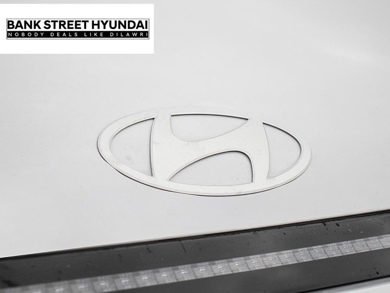 2025 Hyundai Kona Electric Preferred FWD
