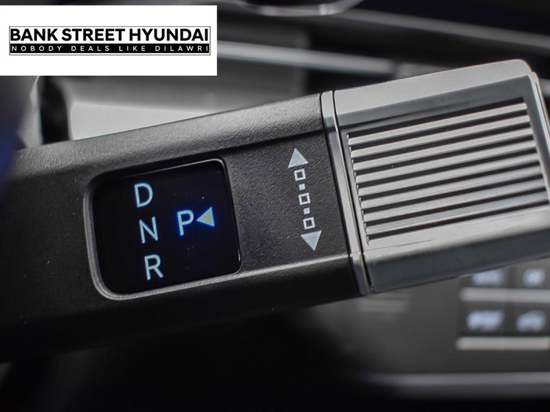 2025 Hyundai Kona Electric Preferred FWD w/Ultimate Package