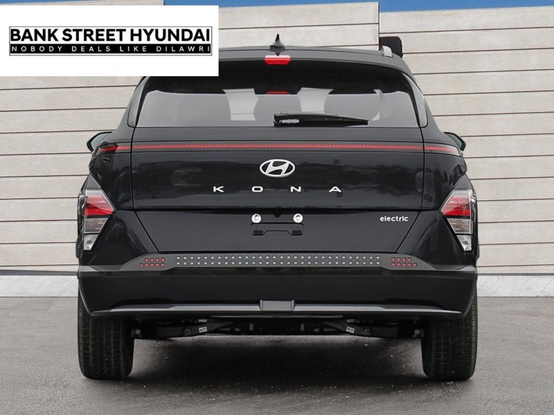 2025 Hyundai Kona Electric Preferred FWD w/Ultimate Package Green Interior