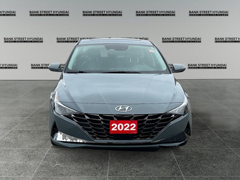 2022 Hyundai Elantra Ultimate IVT