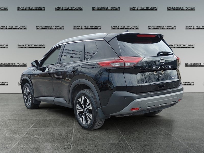 2023 Nissan Rogue AWD SV Midnight Edition