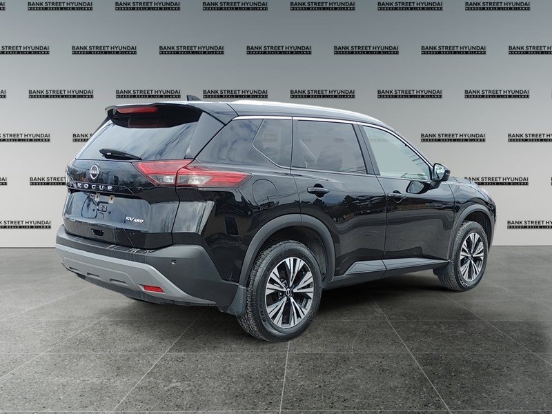 2023 Nissan Rogue AWD SV Midnight Edition