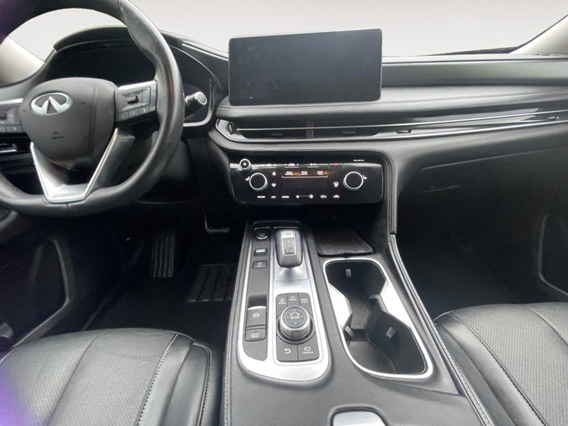 2022 INFINITI QX60 LUXE AWD