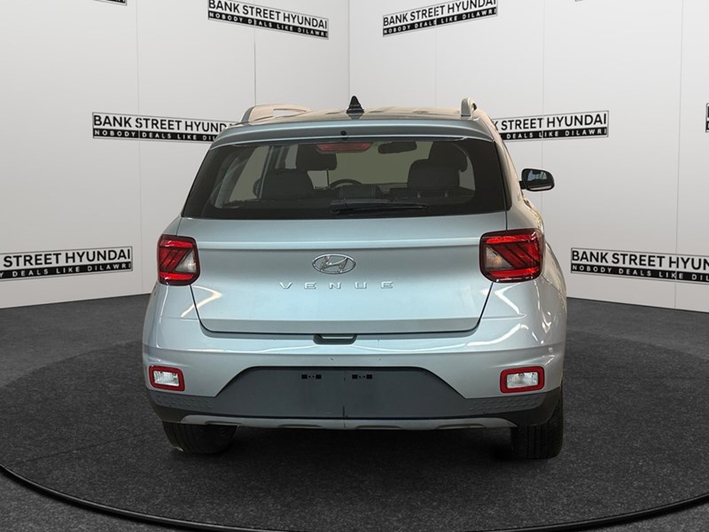 2021 Hyundai Venue Trend IVT