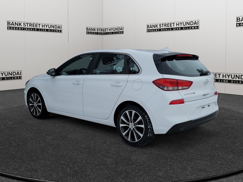 2018 Hyundai Elantra GT GL SE Auto