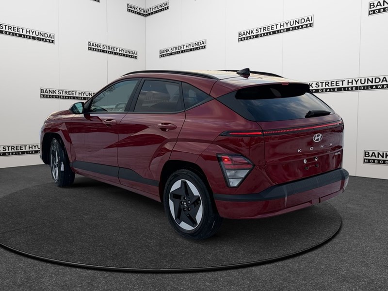 2024 Hyundai Kona Electric Preferred FWD