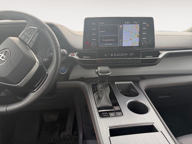 2023 Toyota Sienna XSE 7-Passenger FWD