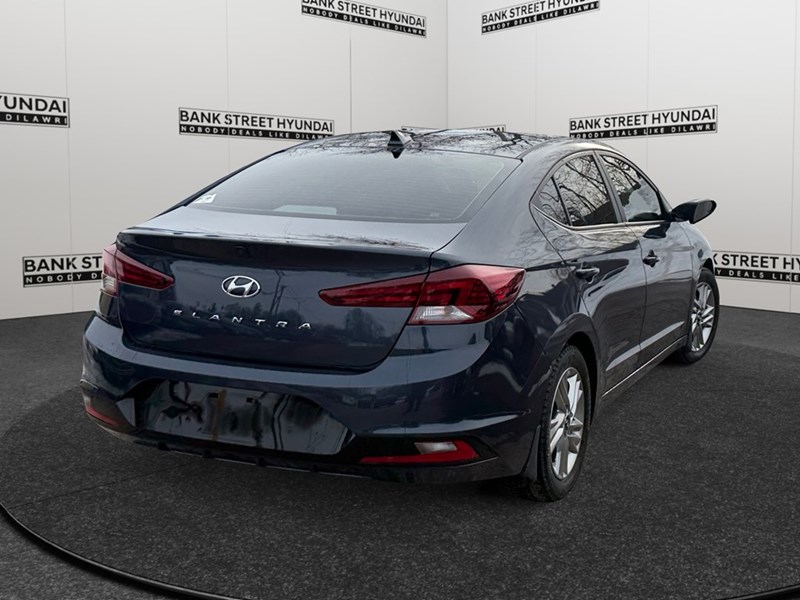 2020 Hyundai Elantra Preferred w/Sun & Safety Package IVT
