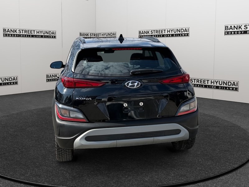2023 Hyundai Kona 2.0L Essential FWD
