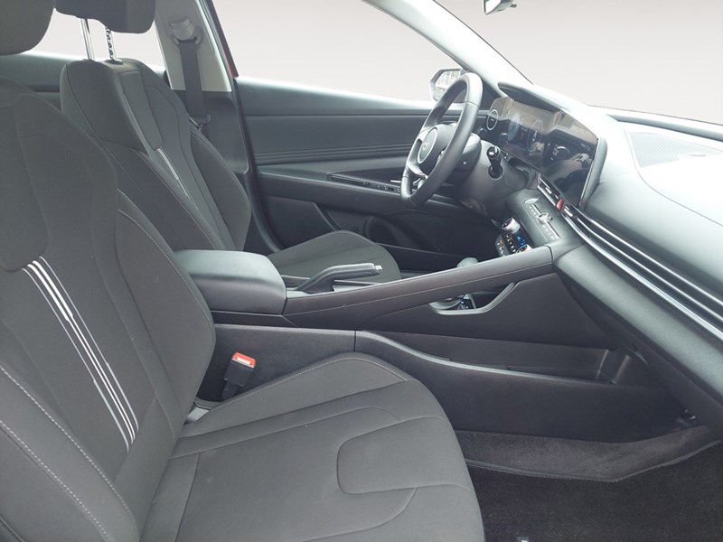 2024 Hyundai Elantra Preferred IVT w/Tech Pkg