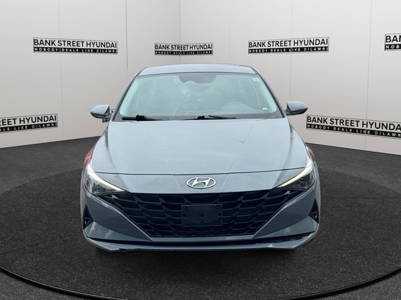 2022 Hyundai Elantra Preferred IVT