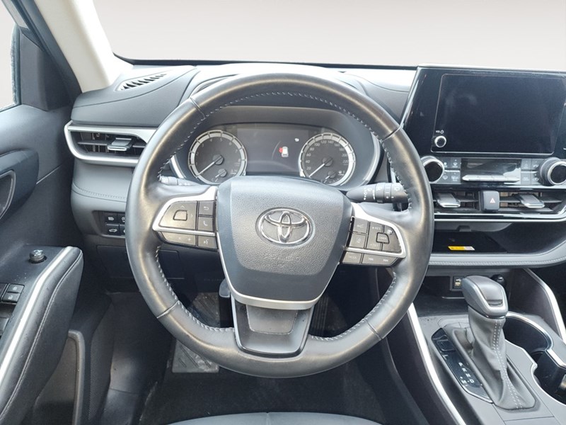 2024 Toyota Highlander XLE AWD