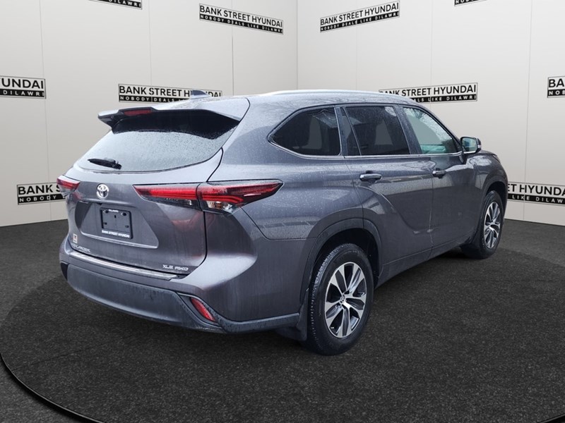 2024 Toyota Highlander XLE AWD
