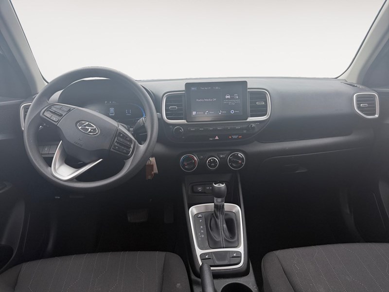 2023 Hyundai Venue Essential IVT