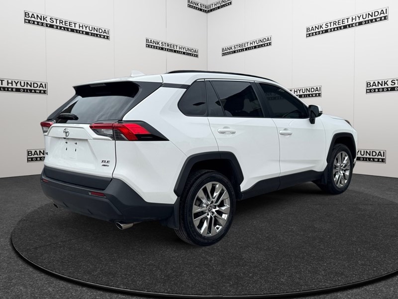 2021 Toyota RAV4 XLE AWD