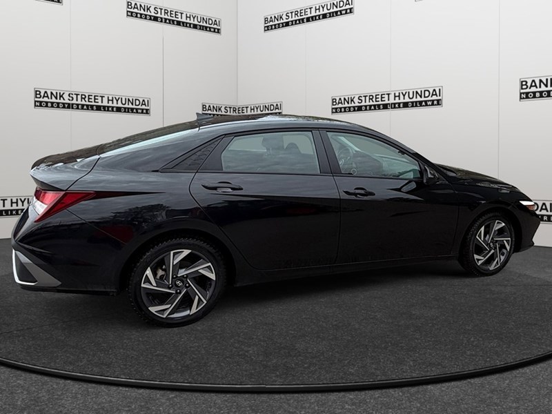 2025 Hyundai Elantra Preferred IVT w/Tech Pkg