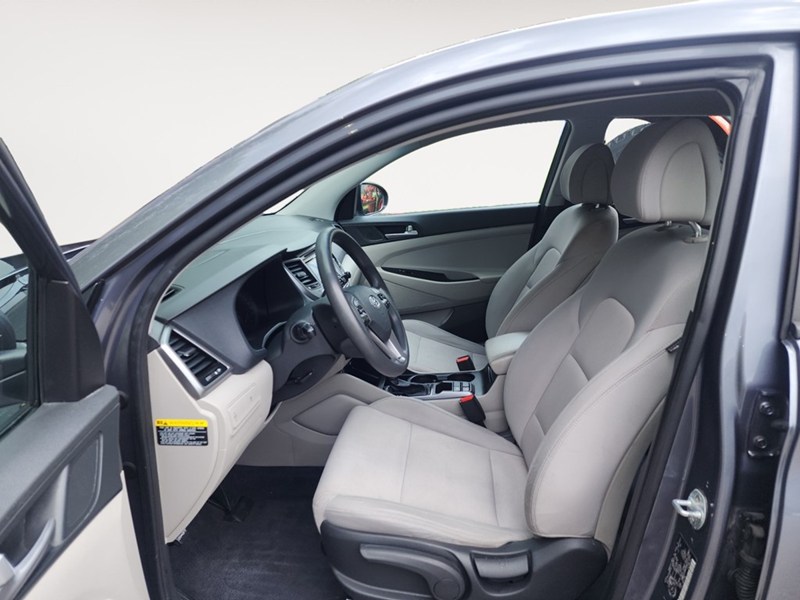 2017 Hyundai Tucson FWD 4dr 2.0L