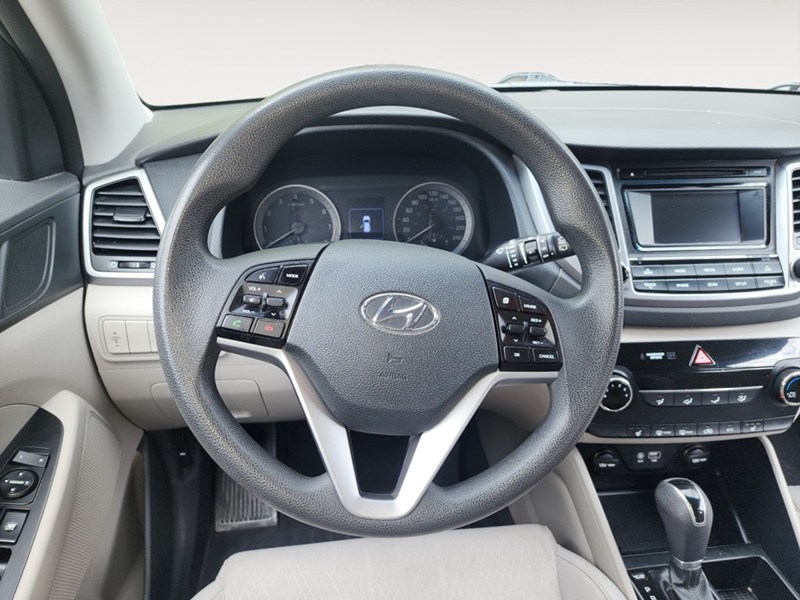 2017 Hyundai Tucson FWD 4dr 2.0L