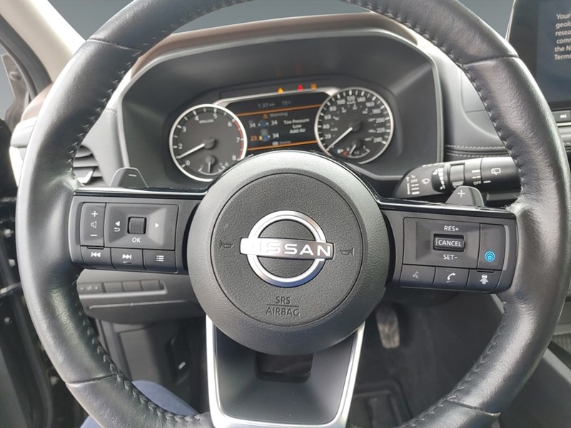 2023 Nissan Rogue AWD SV Midnight Edition