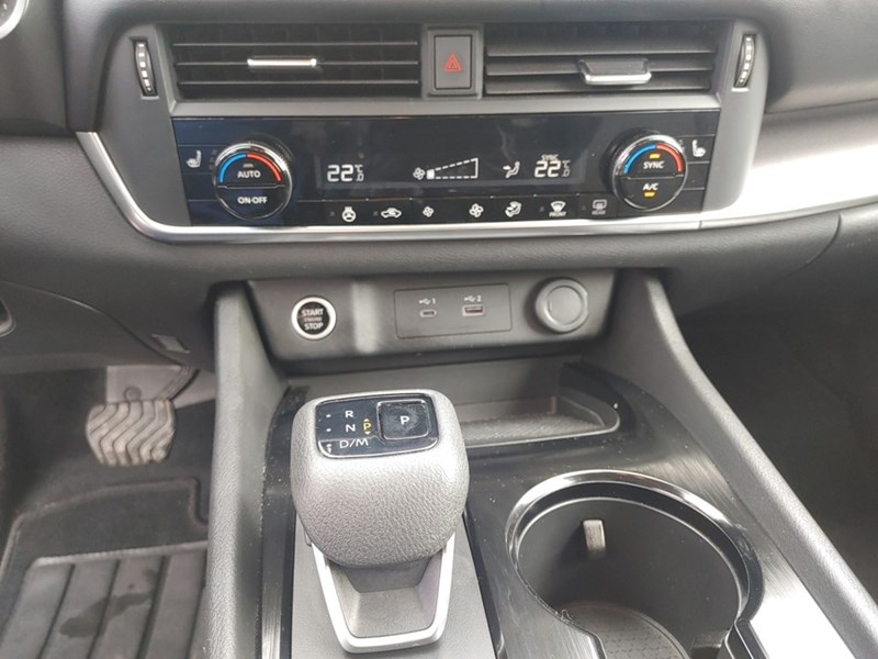 2023 Nissan Rogue AWD SV Midnight Edition