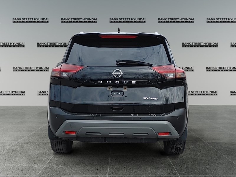 2023 Nissan Rogue AWD SV Midnight Edition