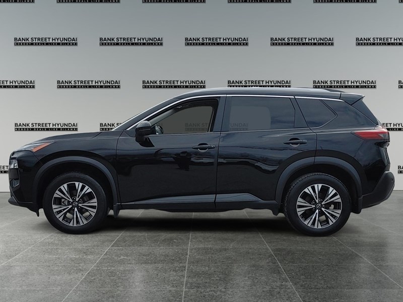 2023 Nissan Rogue AWD SV Midnight Edition