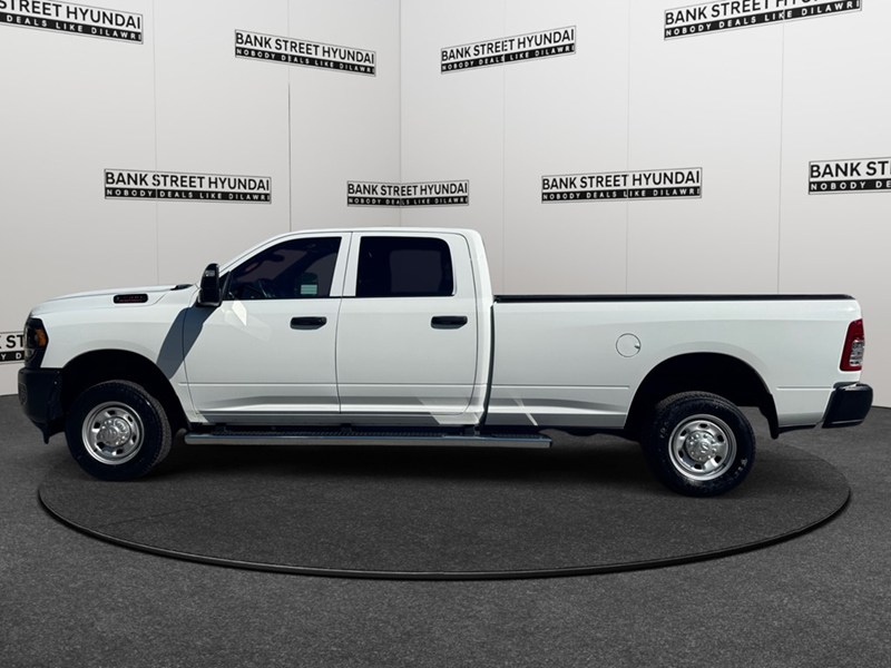 2024 RAM 2500 Tradesman 4x4 Crew Cab 8' Box