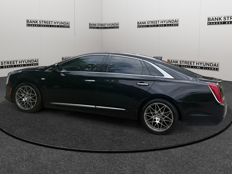 2018 Cadillac XTS 4dr Sdn Livery Package FWD