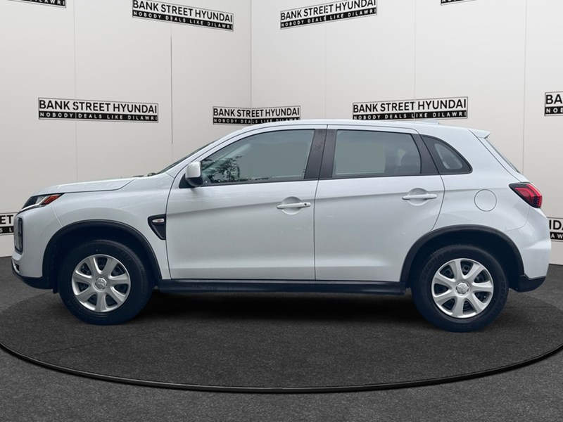 2024 Mitsubishi RVR ES FWD