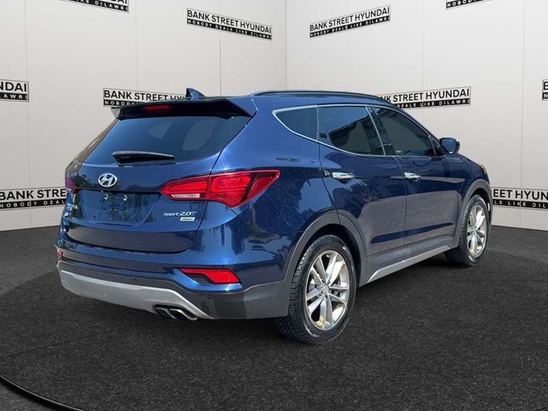 2018 Hyundai Santa Fe Sport 2.0T Limited AWD