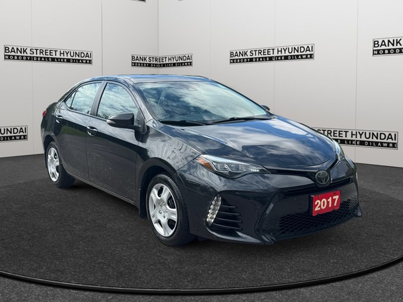 2017 Toyota Corolla SE (CVT)