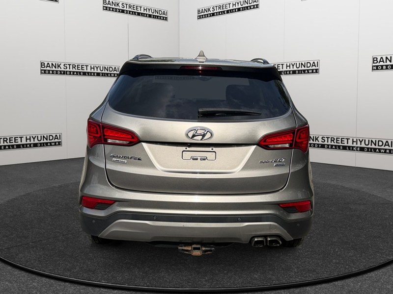 2017 Hyundai Santa Fe Sport AWD 4dr 2.0T Limited