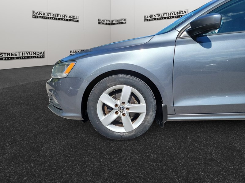 2017 Volkswagen Jetta 4dr 1.4 TSI Auto Trendline+