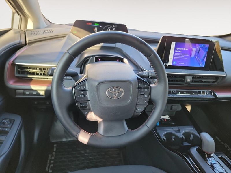 2024 Toyota Prius Prime SE Auto