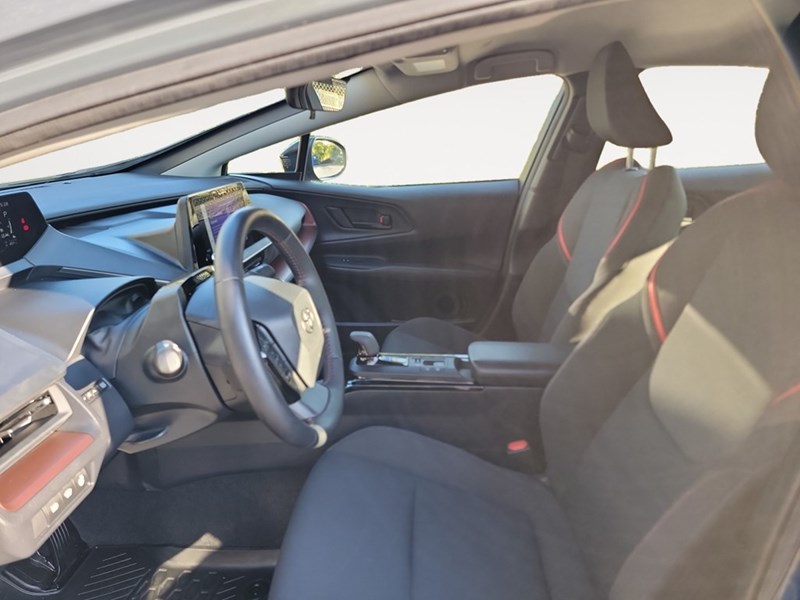 2024 Toyota Prius Prime SE Auto