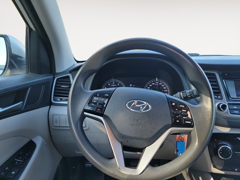 2017 Hyundai Tucson AWD 4dr 2.0L