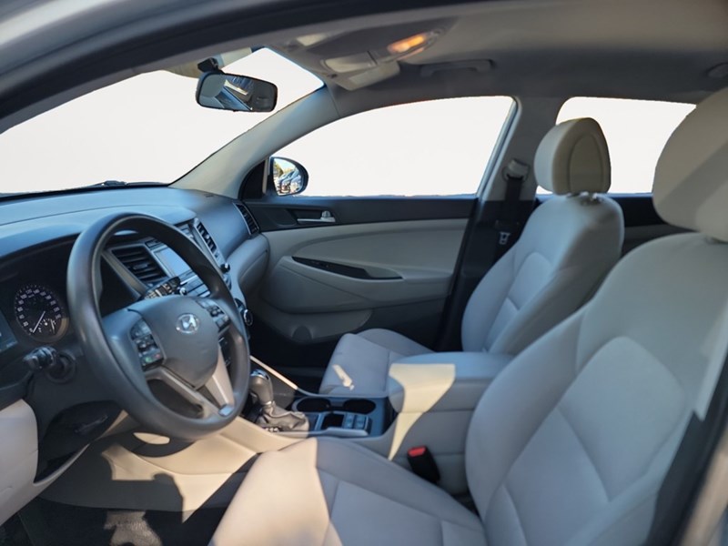 2017 Hyundai Tucson AWD 4dr 2.0L