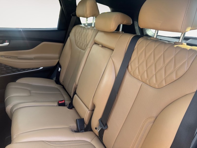 2021 Hyundai Santa Fe Ultimate Calligraphy AWD