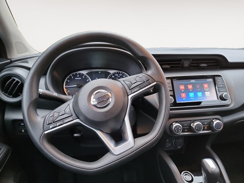 2021 Nissan Kicks S FWD