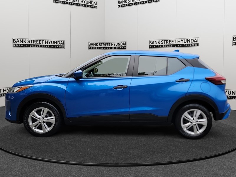 2021 Nissan Kicks S FWD