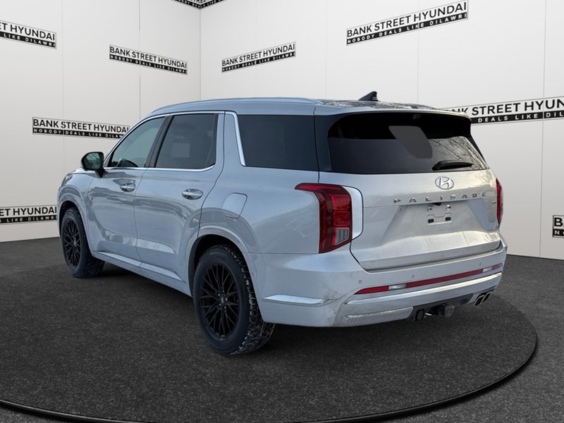 2025 Hyundai Palisade Ultimate Calligraphy 7-Passenger AWD