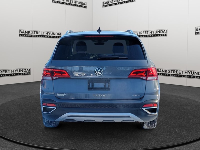 2022 Volkswagen Taos Highline 4MOTION