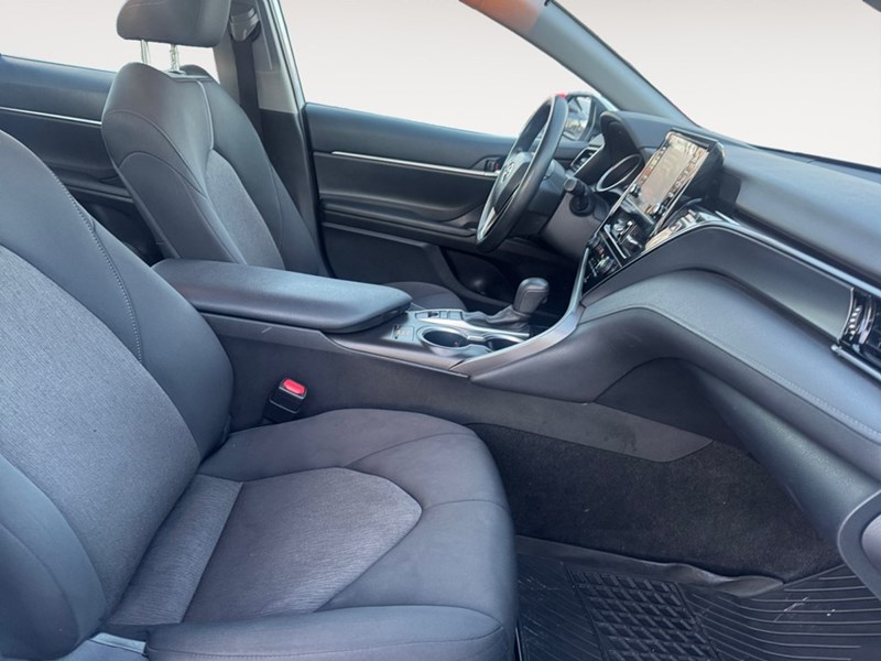 2023 Toyota Camry Hybrid Hybrid LE Auto