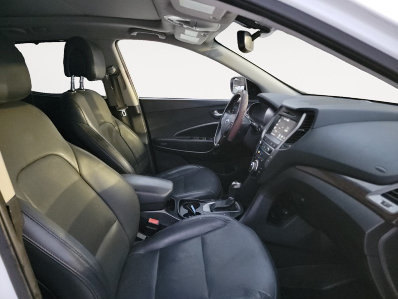 2017 Hyundai Santa Fe Sport AWD 4dr 2.4L Luxury