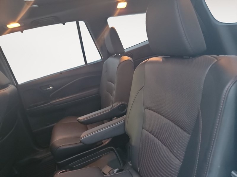 2022 Honda Pilot Black Edition AWD