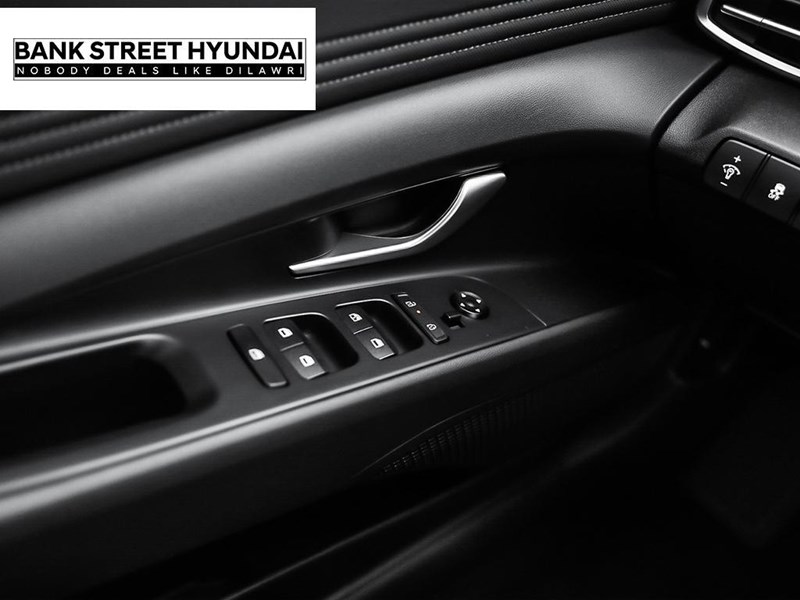 2026 Hyundai Elantra Essential IVT