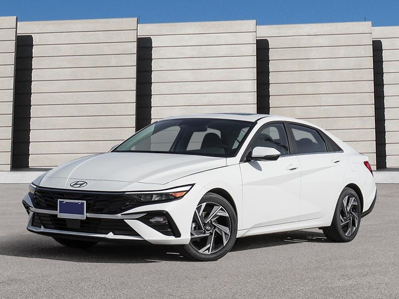 2025 Hyundai Elantra Luxury IVT